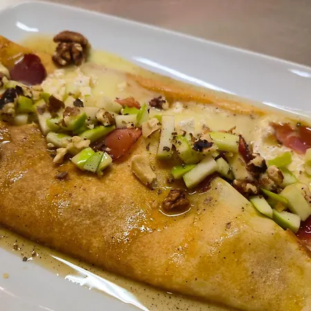 La Maison Creperie-bar-hotel